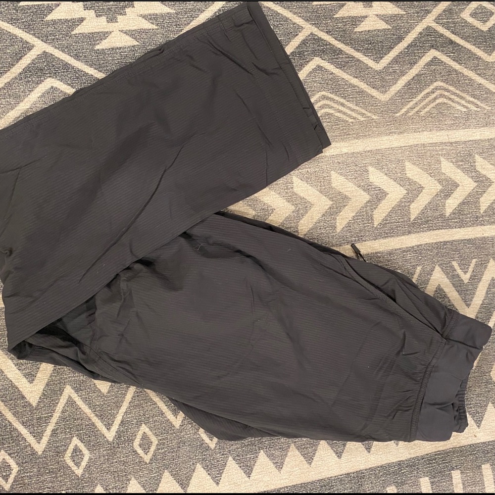 Men’s Lululemon parachute pant
